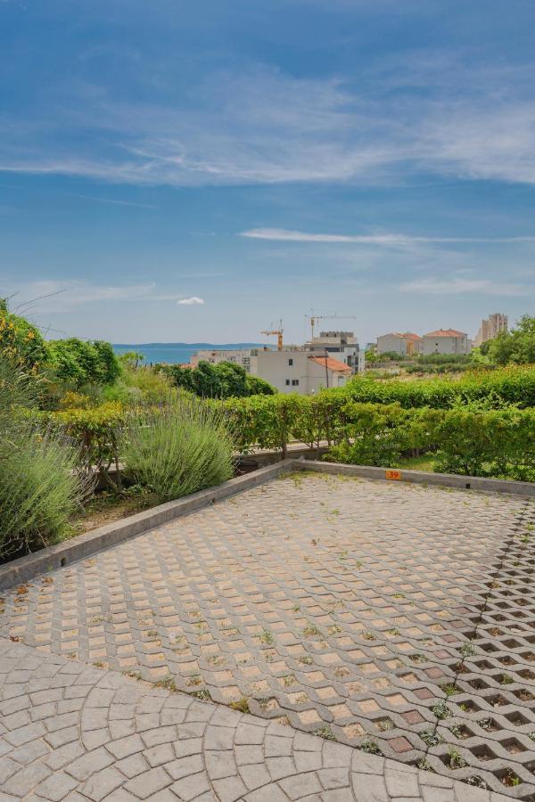 New Delux Green Garden Apartment With Hotube **** Σπλιτ Εξωτερικό φωτογραφία