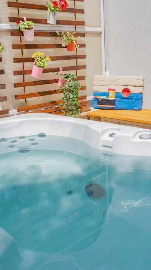 New Delux Green Garden Apartment With Hotube **** Σπλιτ Εξωτερικό φωτογραφία