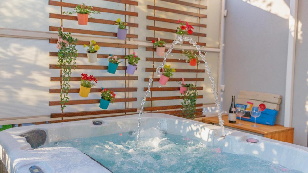 New Delux Green Garden Apartment With Hotube **** Σπλιτ Εξωτερικό φωτογραφία