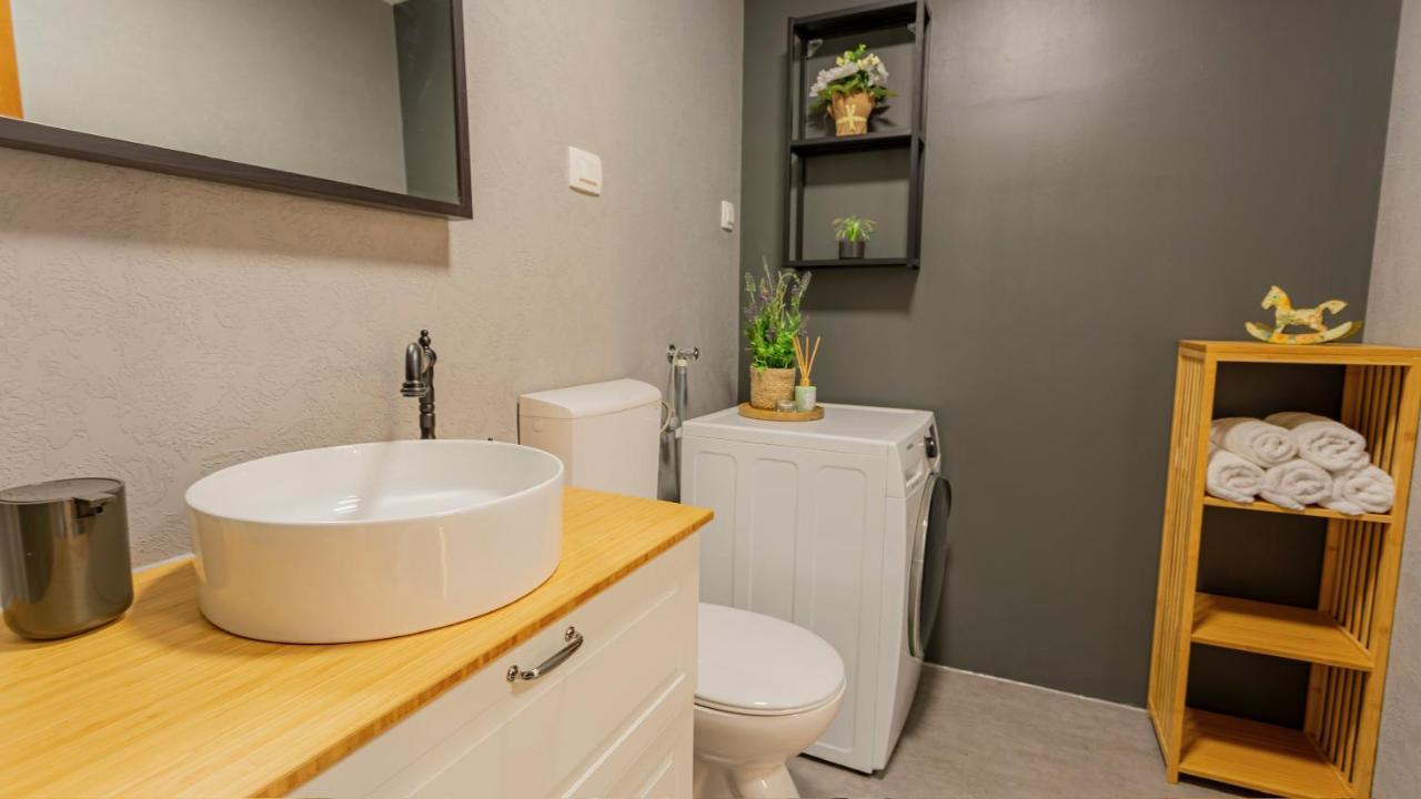 New Delux Green Garden Apartment With Hotube **** Σπλιτ Εξωτερικό φωτογραφία