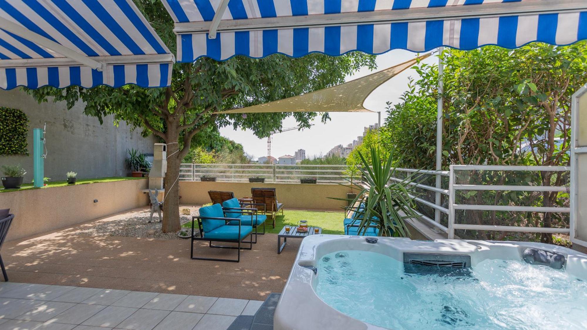 New Delux Green Garden Apartment With Hotube **** Σπλιτ Εξωτερικό φωτογραφία