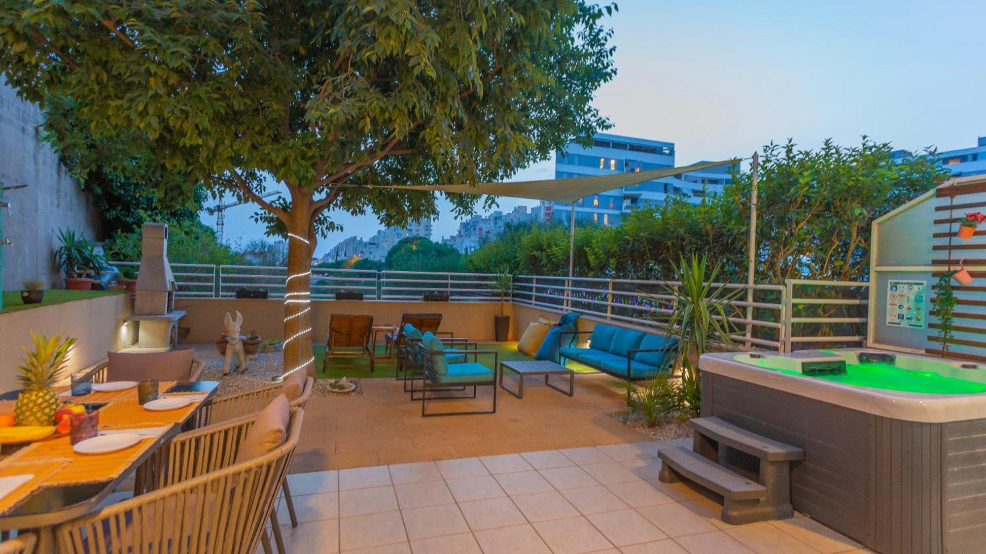 New Delux Green Garden Apartment With Hotube **** Σπλιτ Εξωτερικό φωτογραφία