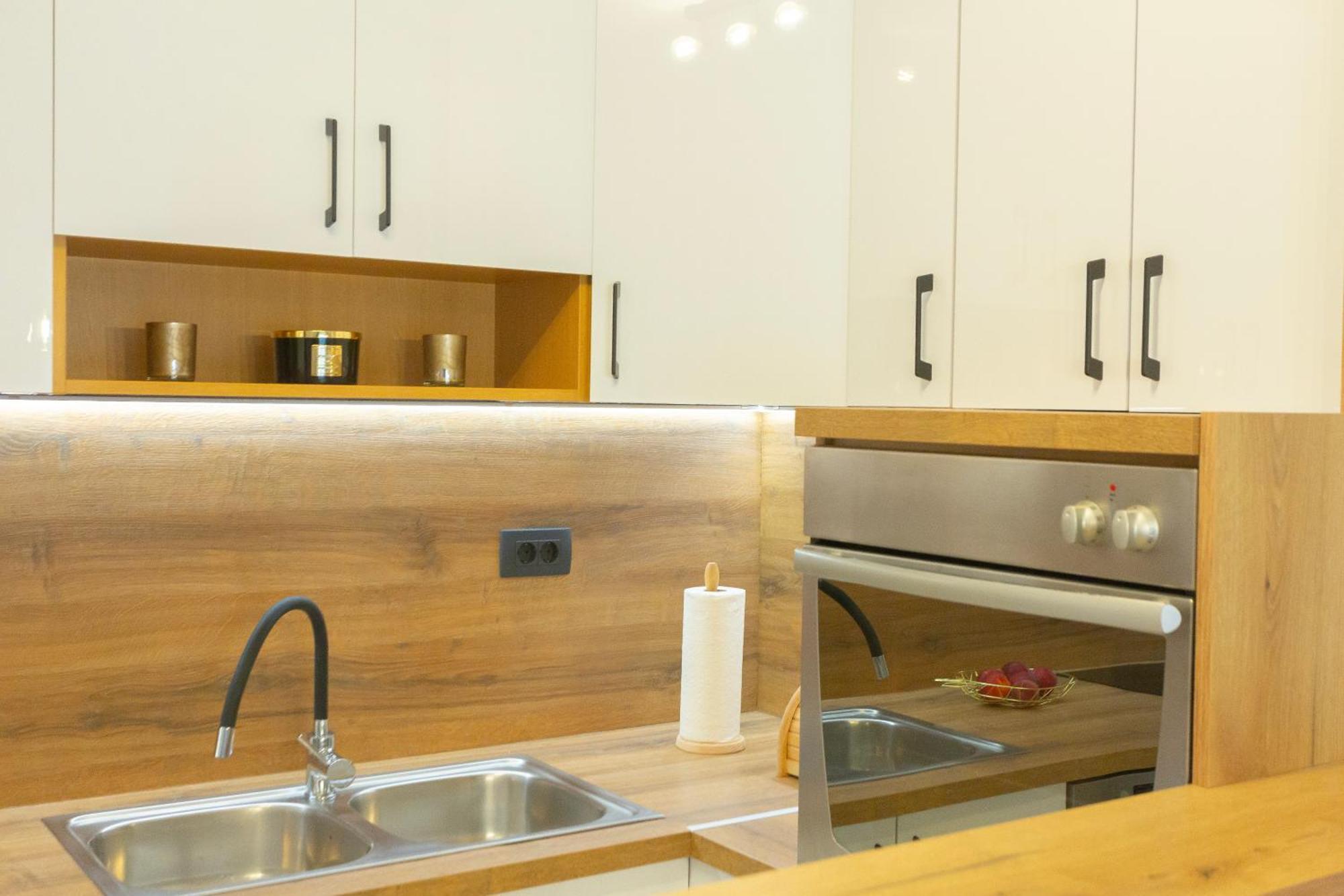 New Delux Green Garden Apartment With Hotube **** Σπλιτ Εξωτερικό φωτογραφία